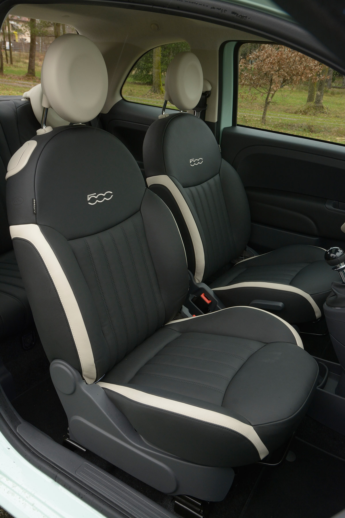 Fiat 500 Cult 2014 front seats