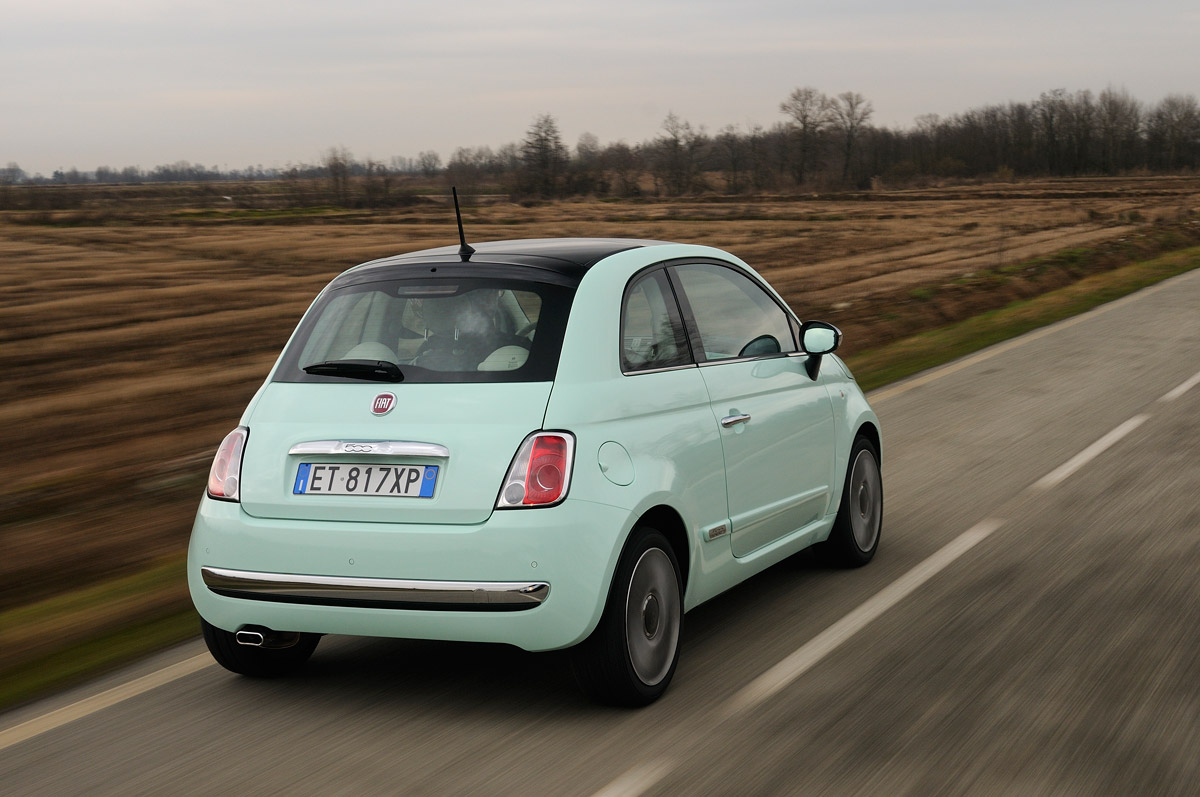 Fiat 500 Cult 2014 rear action