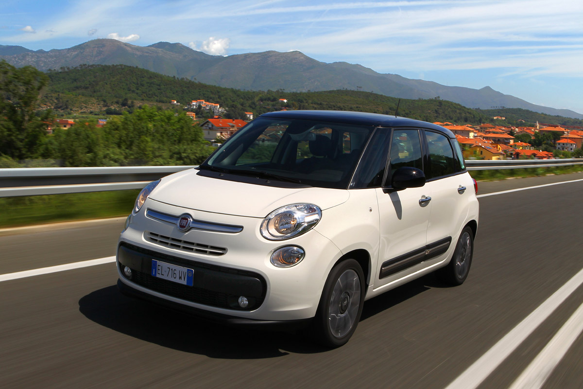 Fiat 500L 1.4 MultiAir 2014 front tracking