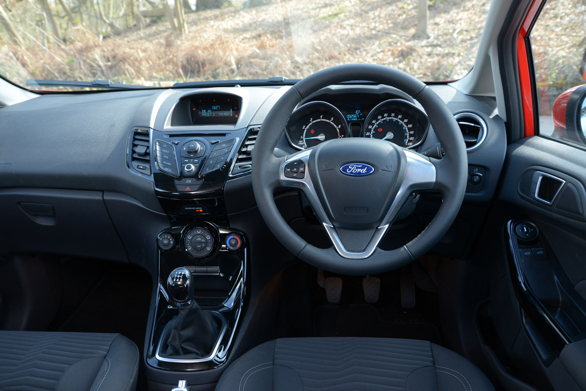 Ford Fiesta 1.0 80PS interior