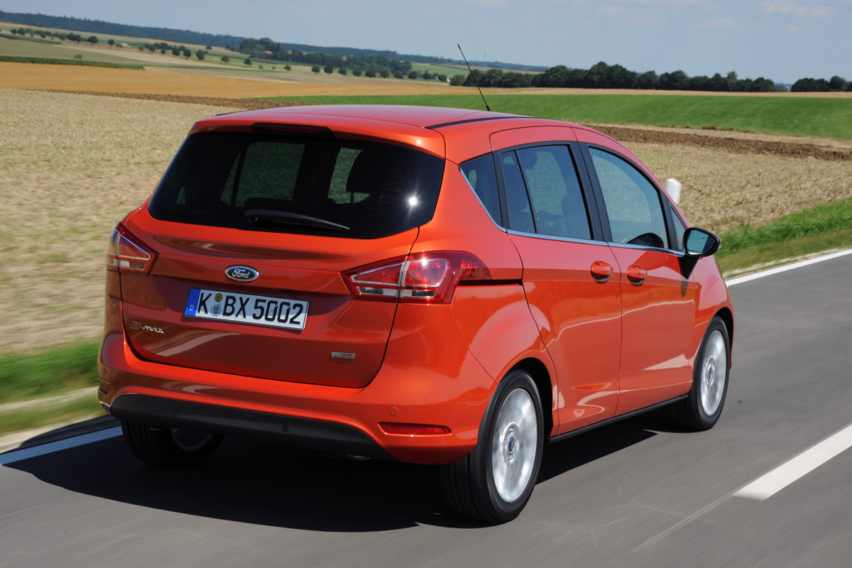 Ford B-MAX 1.6 TDCi Titanium rear action