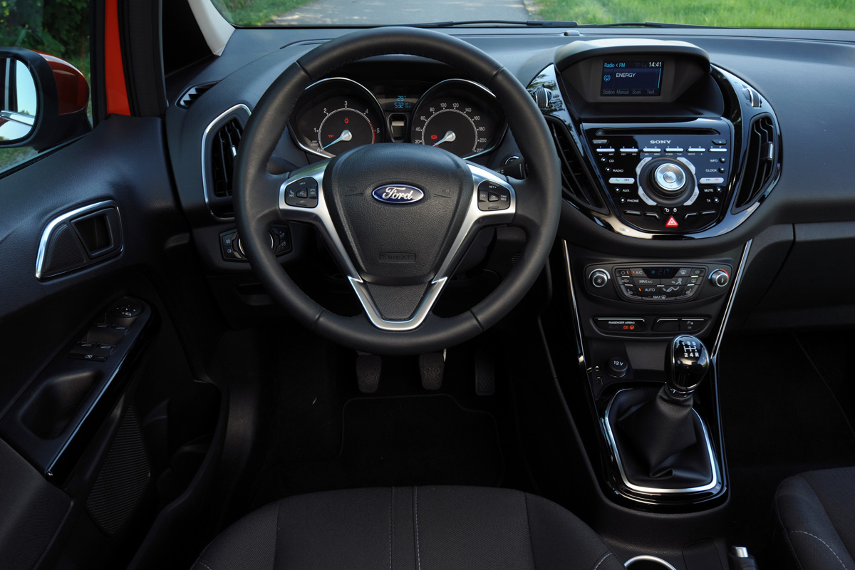 Ford B-MAX 1.6 TDCi Titanium interior