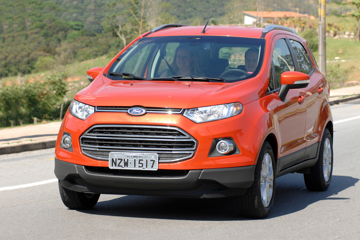 Ford EcoSport 2.0L front action