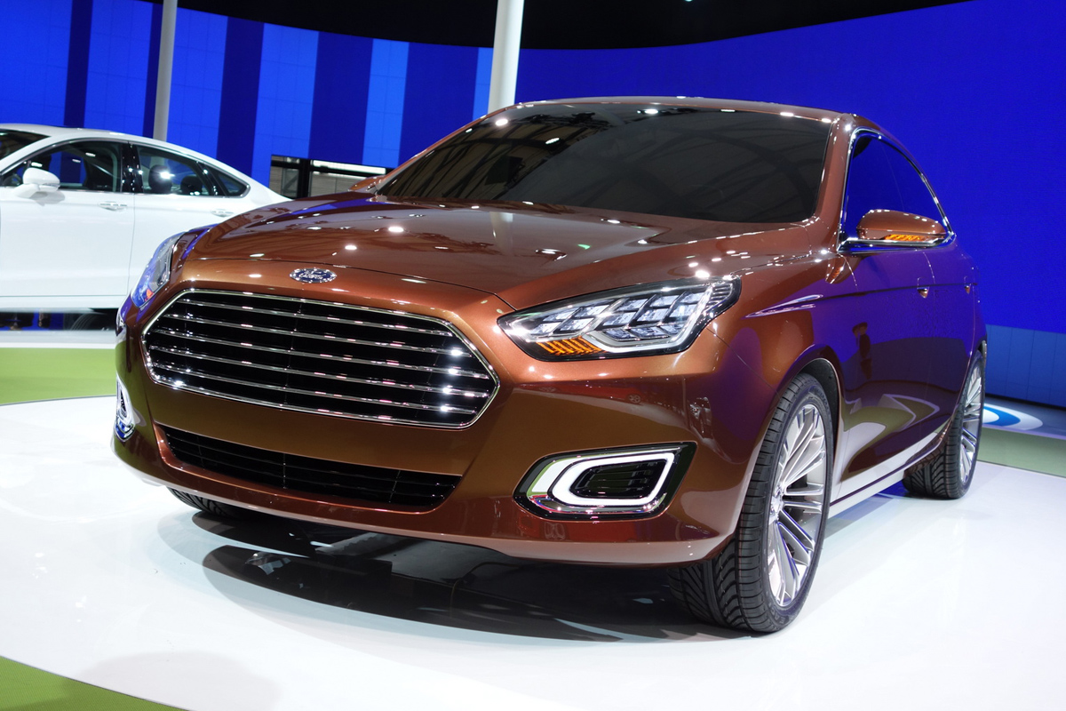 Ford Escort Concept revealed