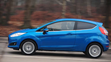 Ford Fiesta panning