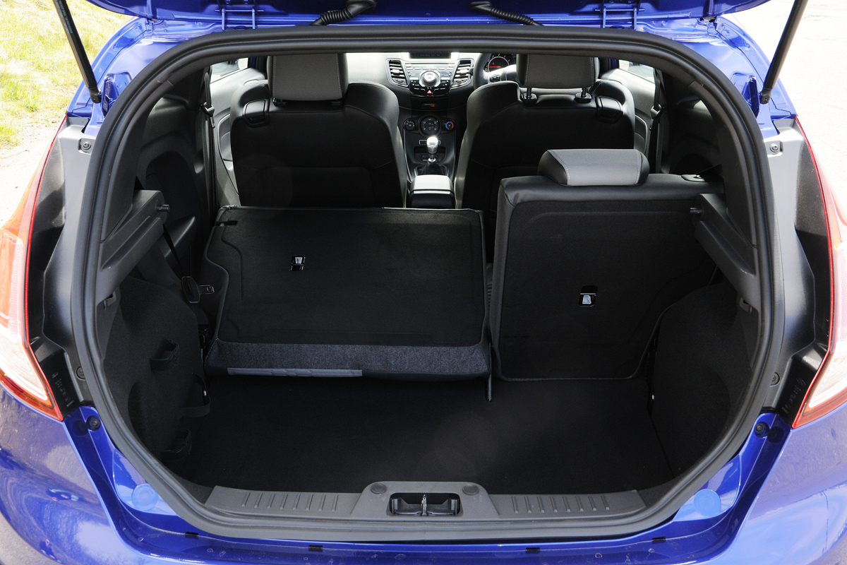 Ford Fiesta ST-2 boot