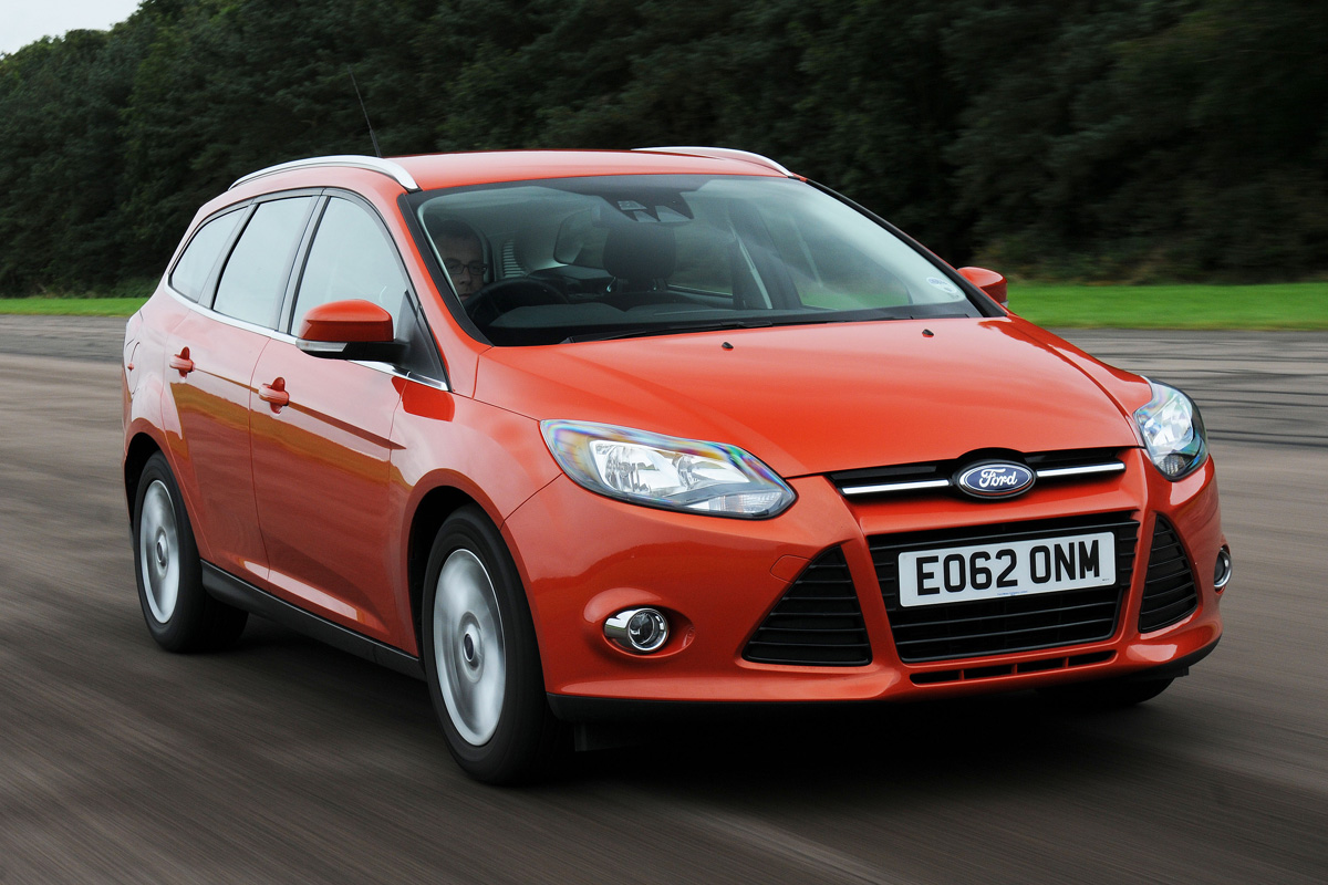Ford Focus Estate front tracking