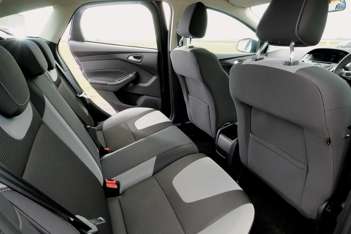 Ford Focus Estate Edge Econetic 88g 2013 rear seats