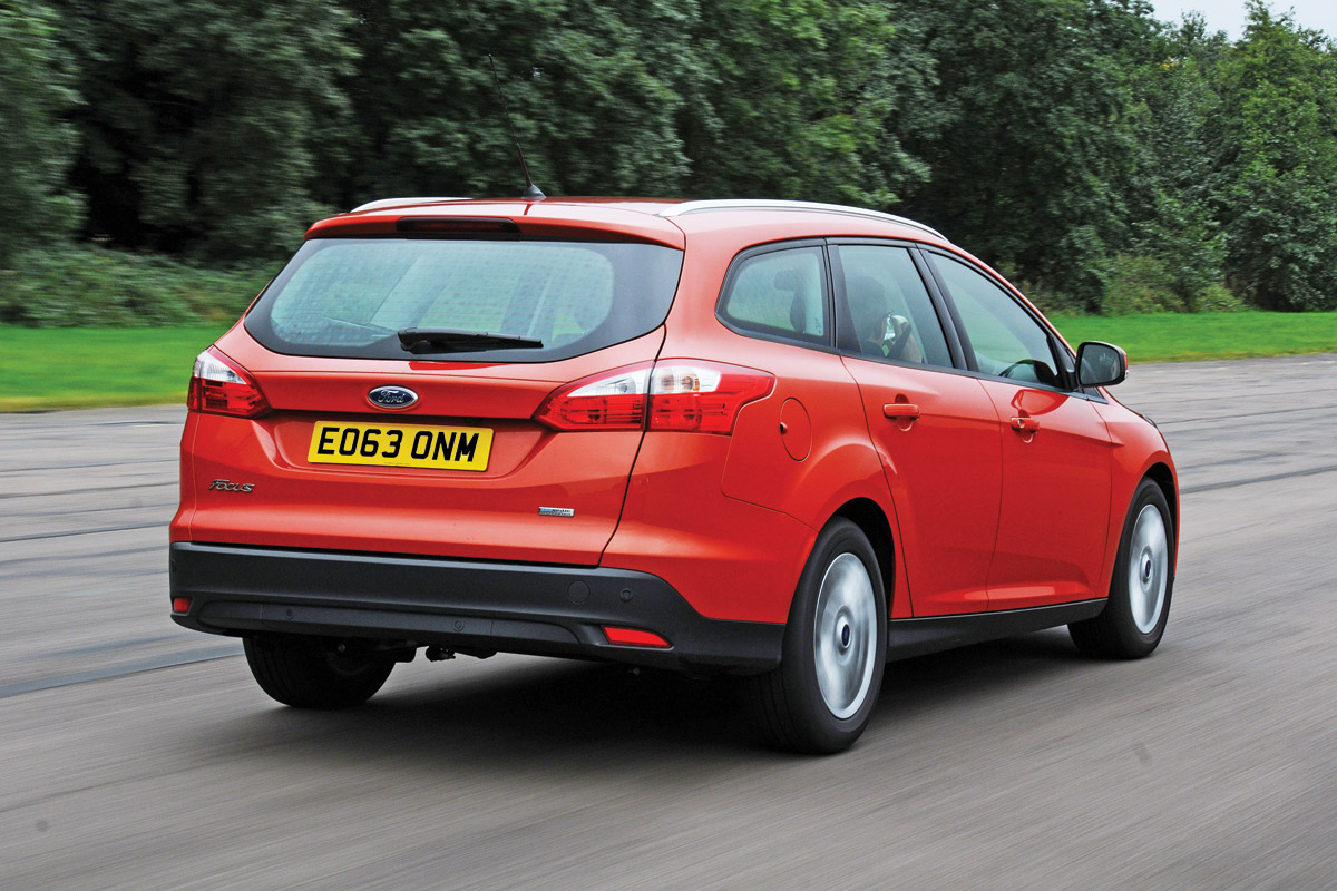 Ford Focus Estate Edge Econetic 88g 2013 rear tracking