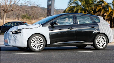 Ford Focus facelift profile