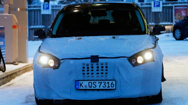 Ford Focus facelift spy shot