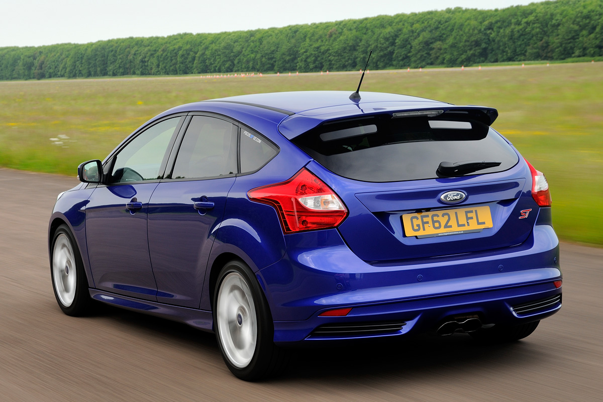 Ford Focus ST rear tracking
