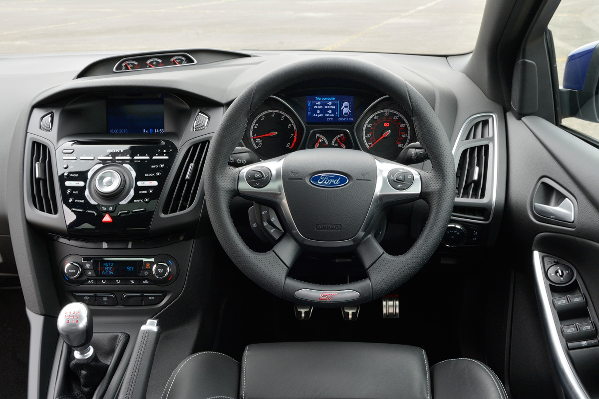 Ford Focus ST interior