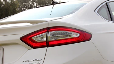 Ford Fusion 2.0 EcoBoost rear light