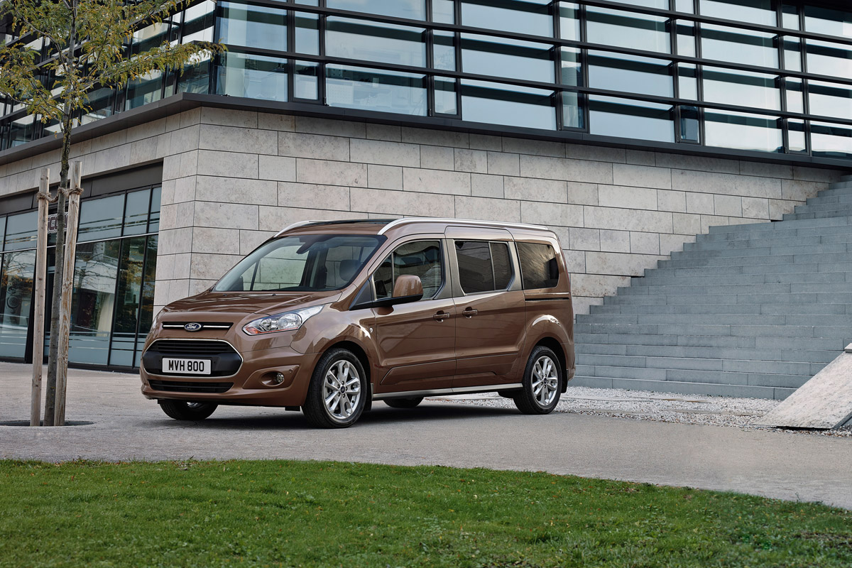 Ford Grand Tourneo Connect 2013 front static