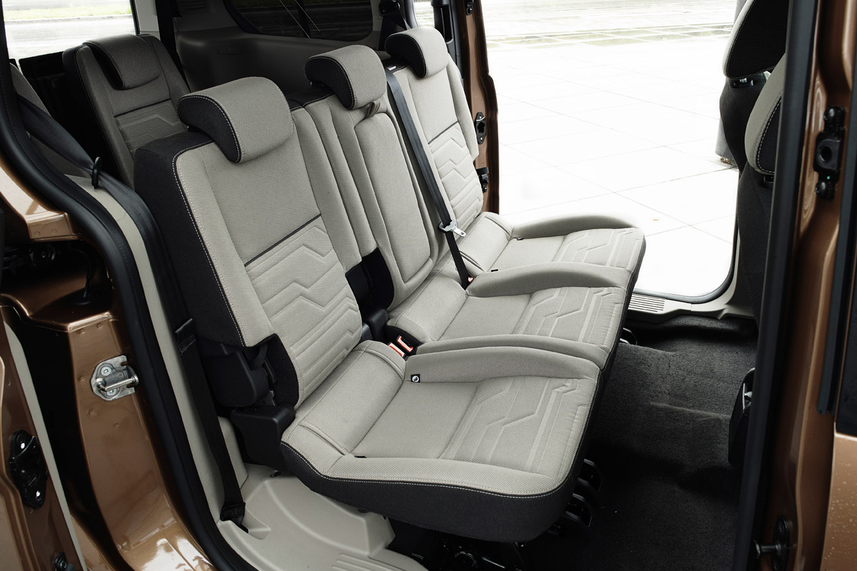 Ford Grand Tourneo Connect 2013 rear bench