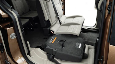 Ford Grand Tourneo Connect 2013 interior