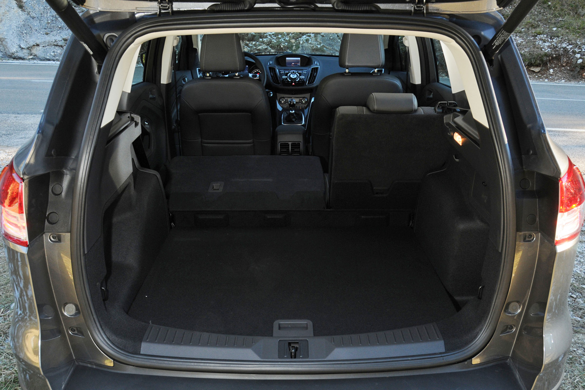 New Ford Kuga boot