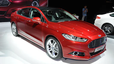 New Ford Mondeo front three-quarters
