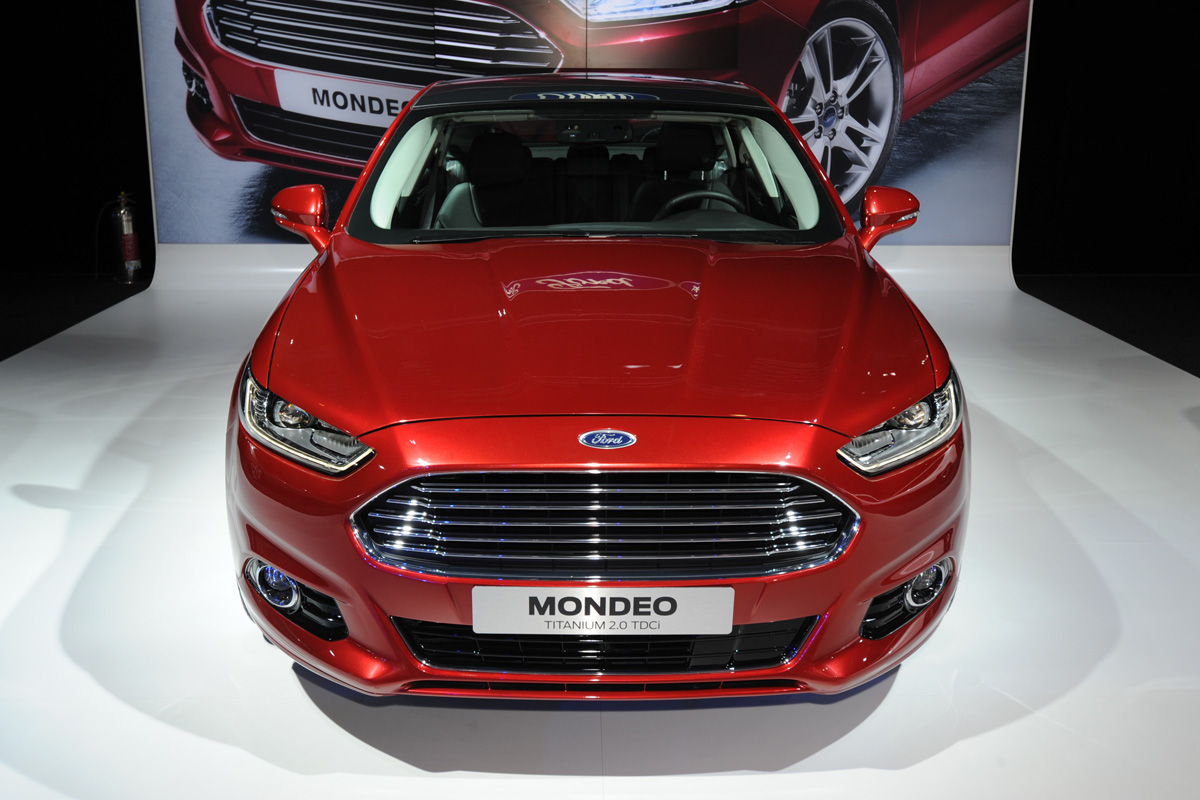New Ford Mondeo head on