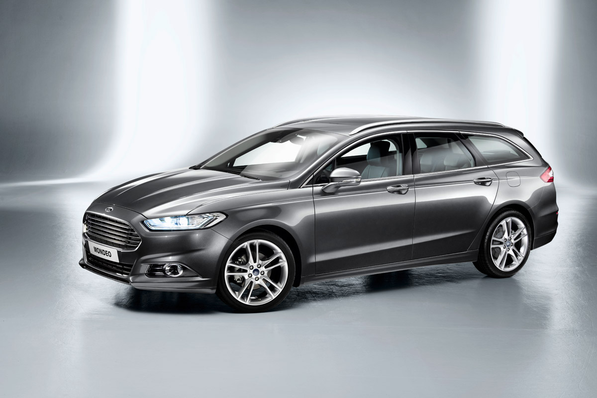 2013 Ford Mondeo Estate front static