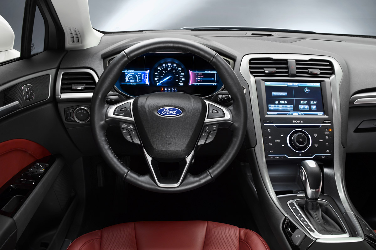 2013 Ford Mondeo hybrid interior