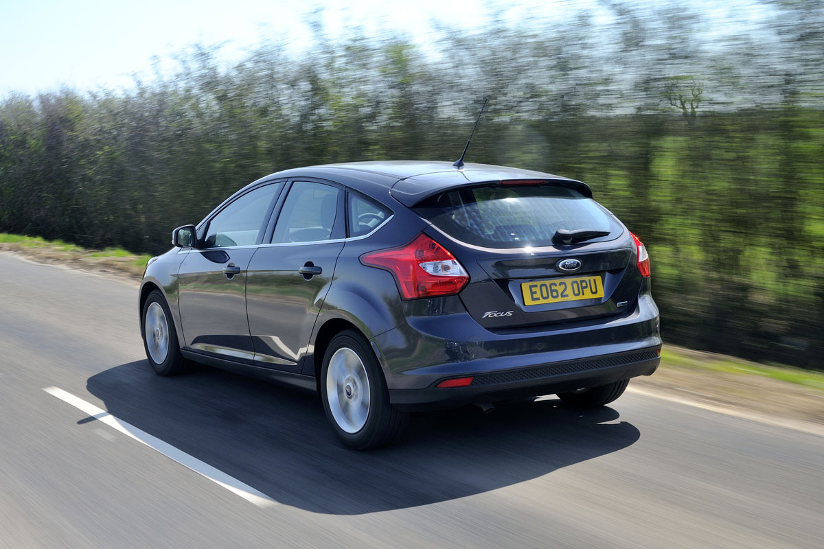 Ford Focus 1.0 Zetec EcoBoost rear action
