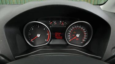 Ford Mondeo Graphite dials