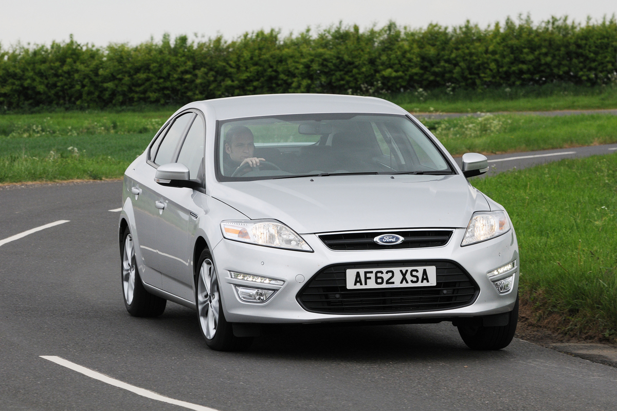 Ford Mondeo Graphite action