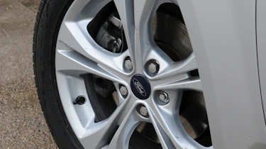 Ford Mondeo Graphite alloy wheel