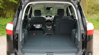 Ford Grand C-MAX boot