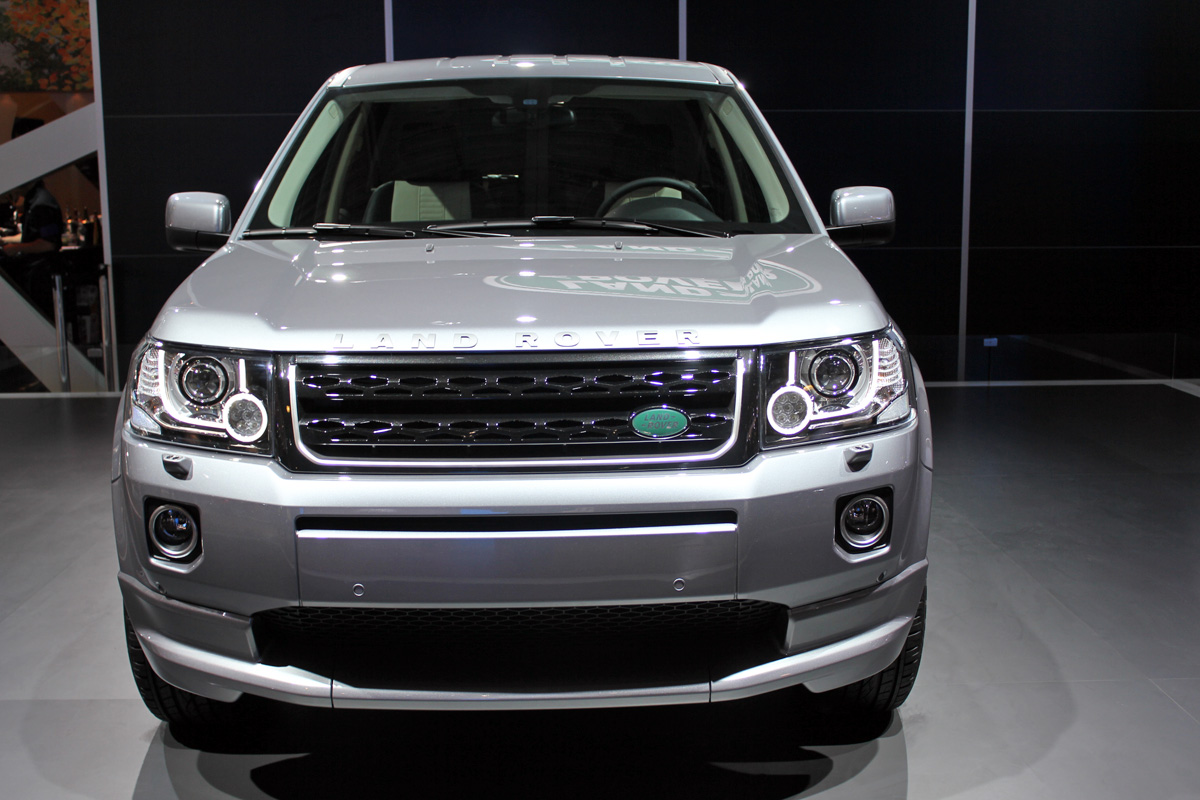 2013 Land Rover Freelander front