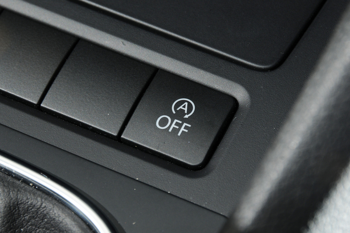Volkswagen Golf BlueMotion interior detail