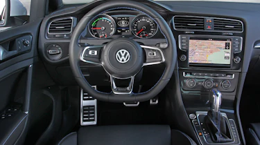 Volkswagen Golf GTE 2014 inteiror