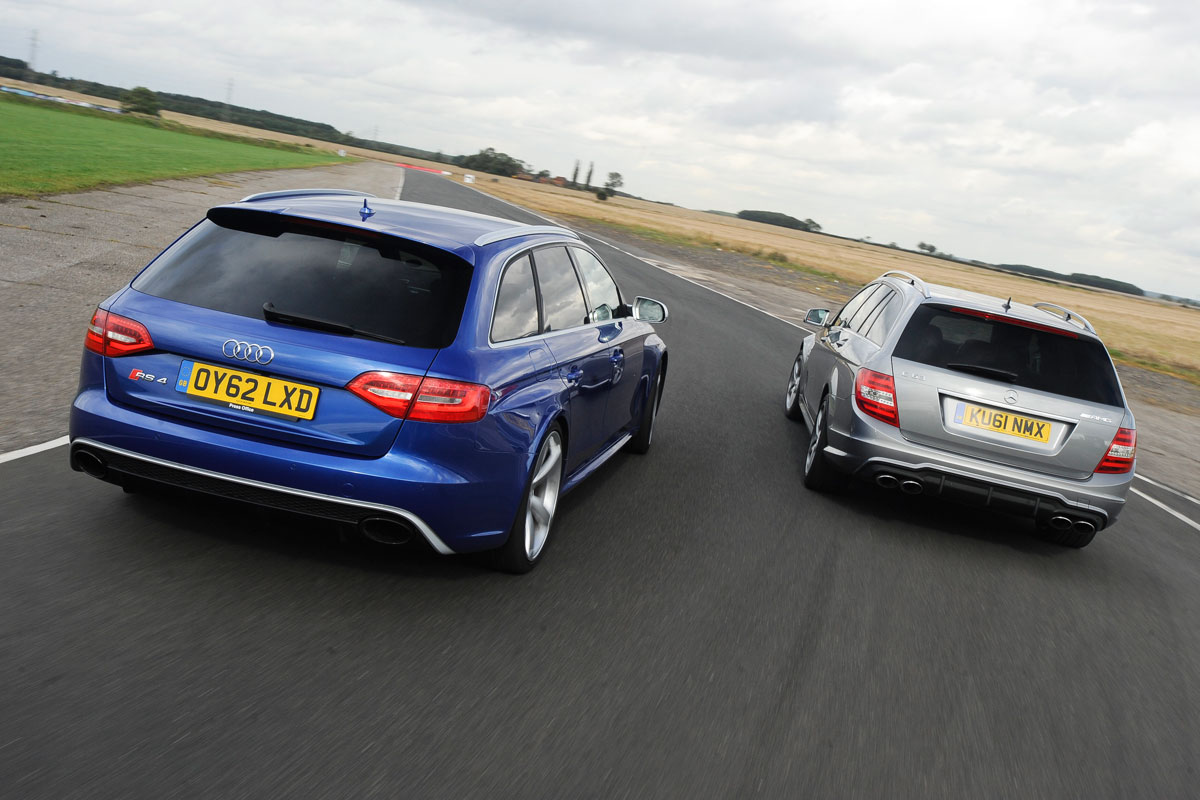 Audi RS4 vs Mercedes C63 AMG