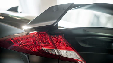 Honda Civic Type R 2015 rear wing