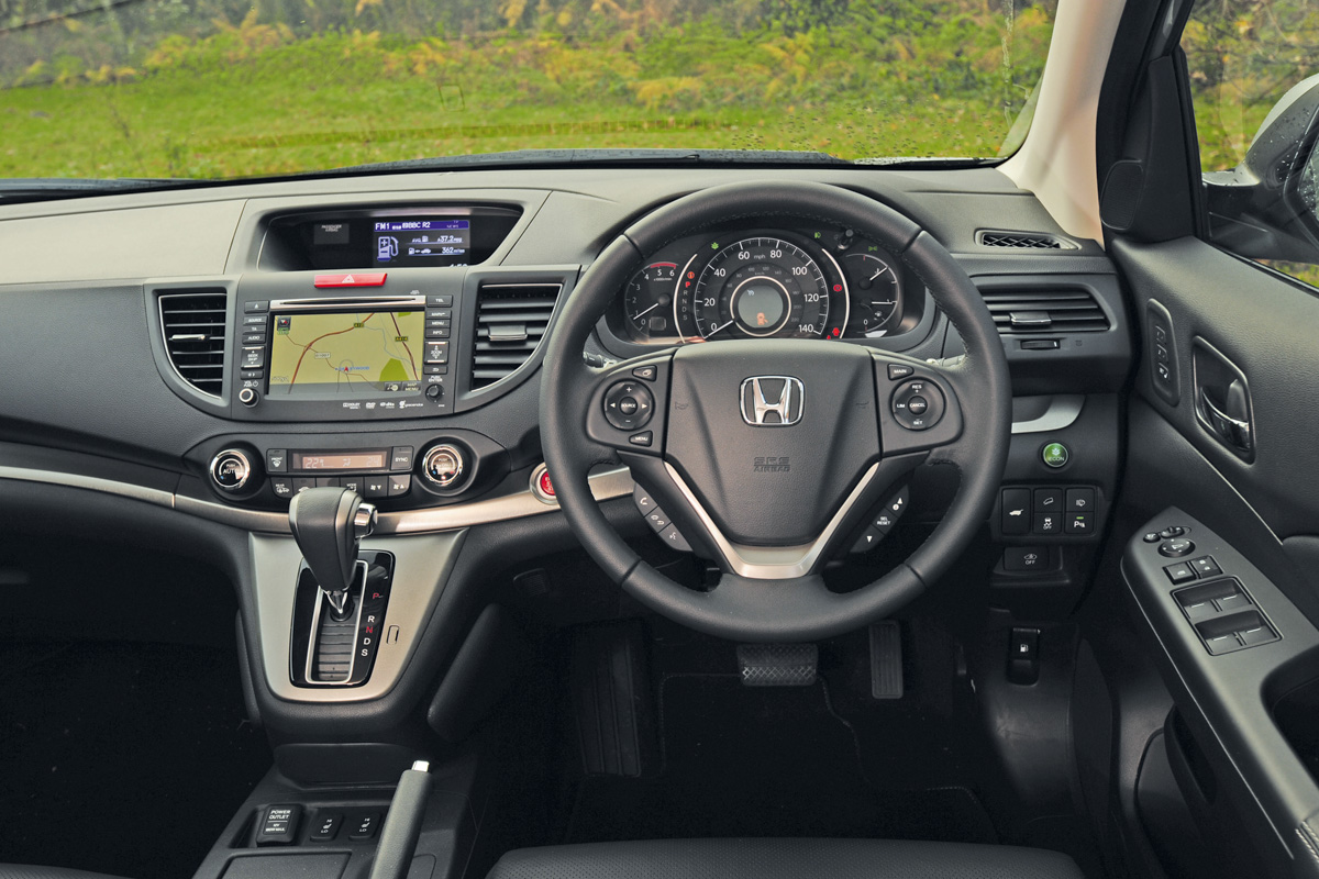 Honda CR-V interior