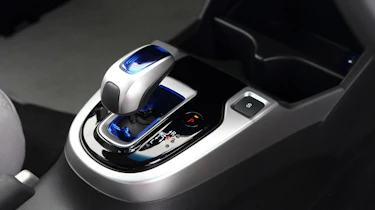 New Honda Jazz Hybrid shift