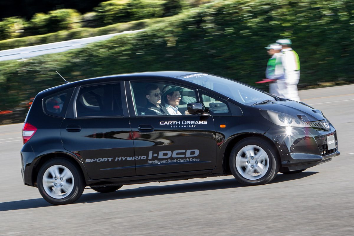Honda Jazz Hybrid profile
