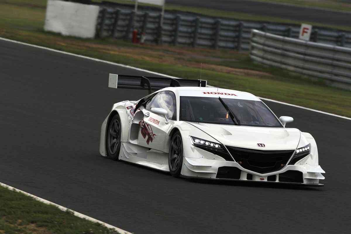 Honda NSX Concept-GT on the track