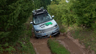 Range Rover Hybrid 3
