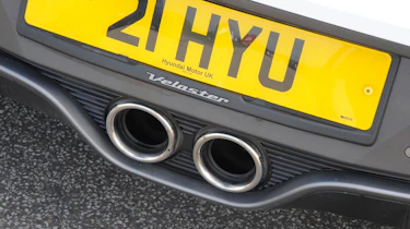 Hyundai Veloster Turbo exhaust detail