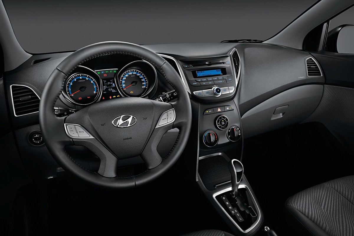 Hyundai HB20 interior