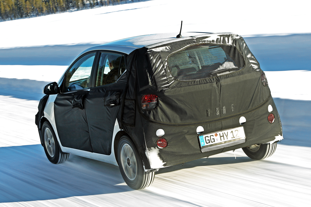 Hyundai i10 rear tracking