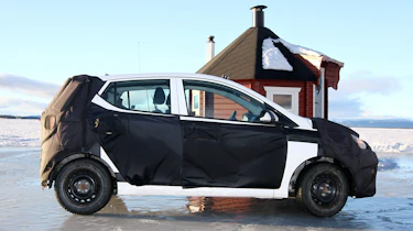 Hyundai i10 side