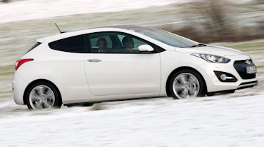 Hyundai i30 3dr panning