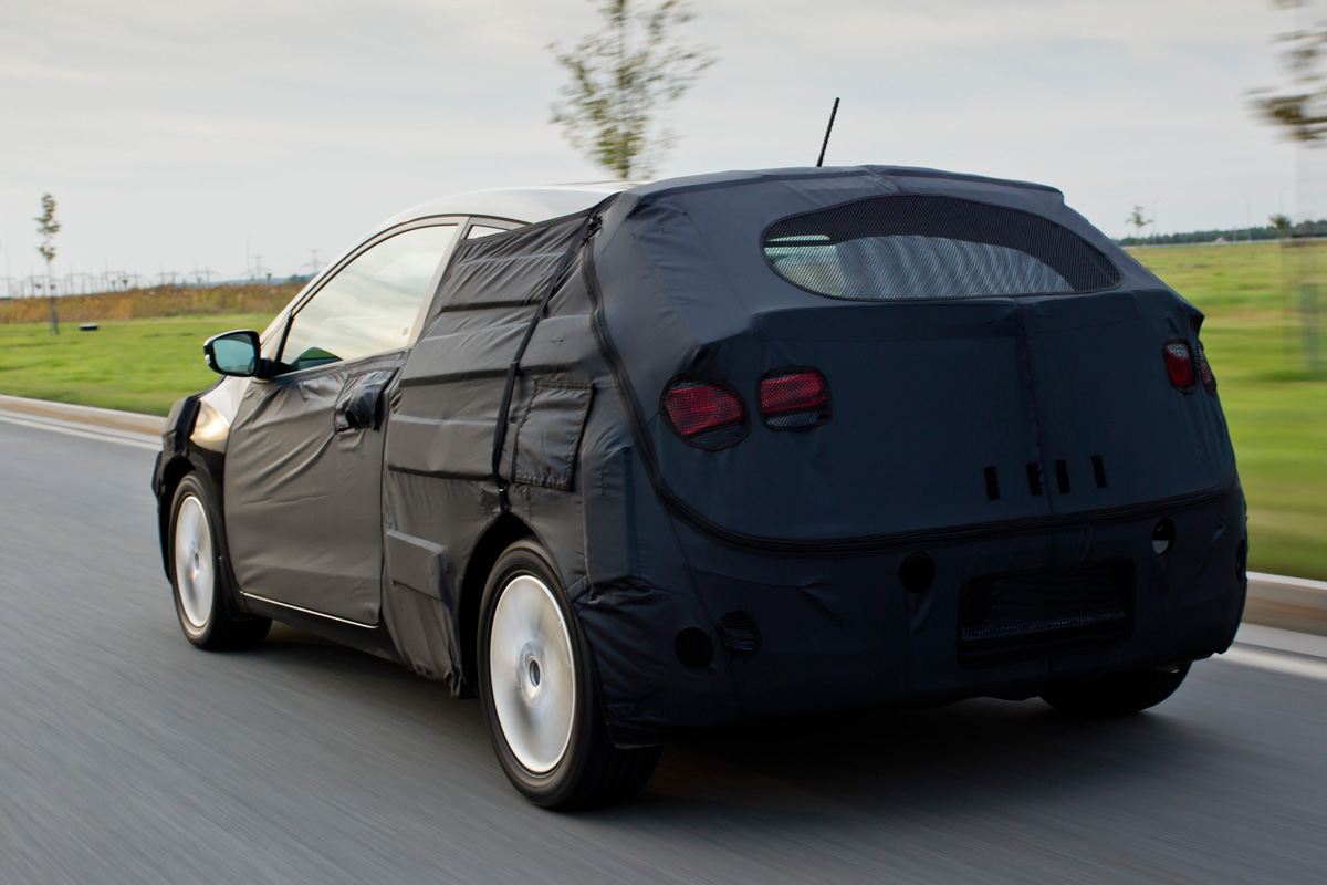 Hyundai i30 3dr prototype rear action