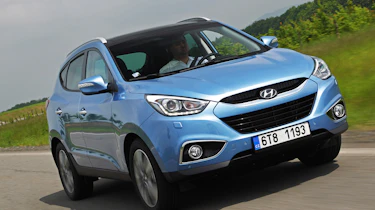 Hyundai ix35 Premium SE front tracking