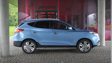 Hyundai ix35 Premium SE side