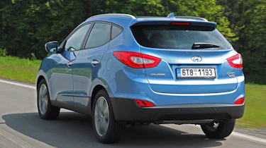 Hyundai ix35 Premium SE rear tracking